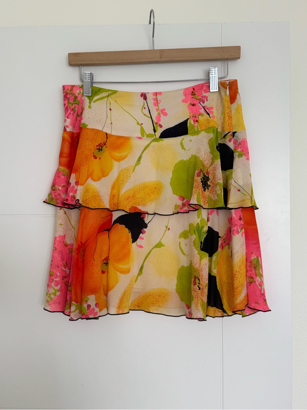 TRINA TURK Skirt Womens Sz 2 100% Silk  Floral Ruffle  Knee Length A-Line